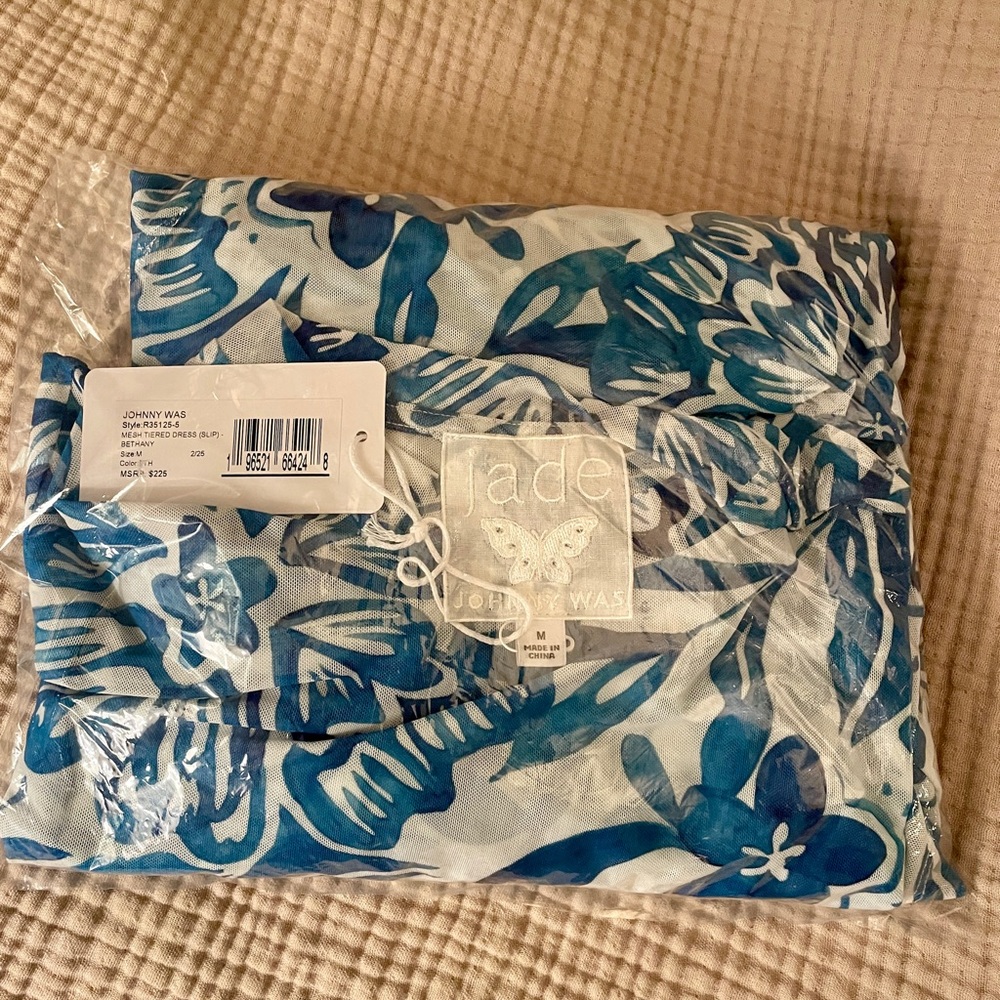 NWT Bethany Mesh Tiered Midi Dress. Medium. Just Lovely! - Picture 4 of 5